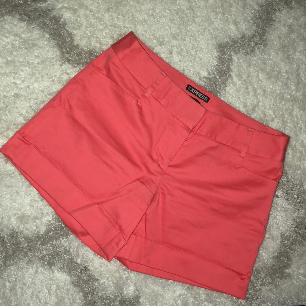 Express | Shorts (editor)